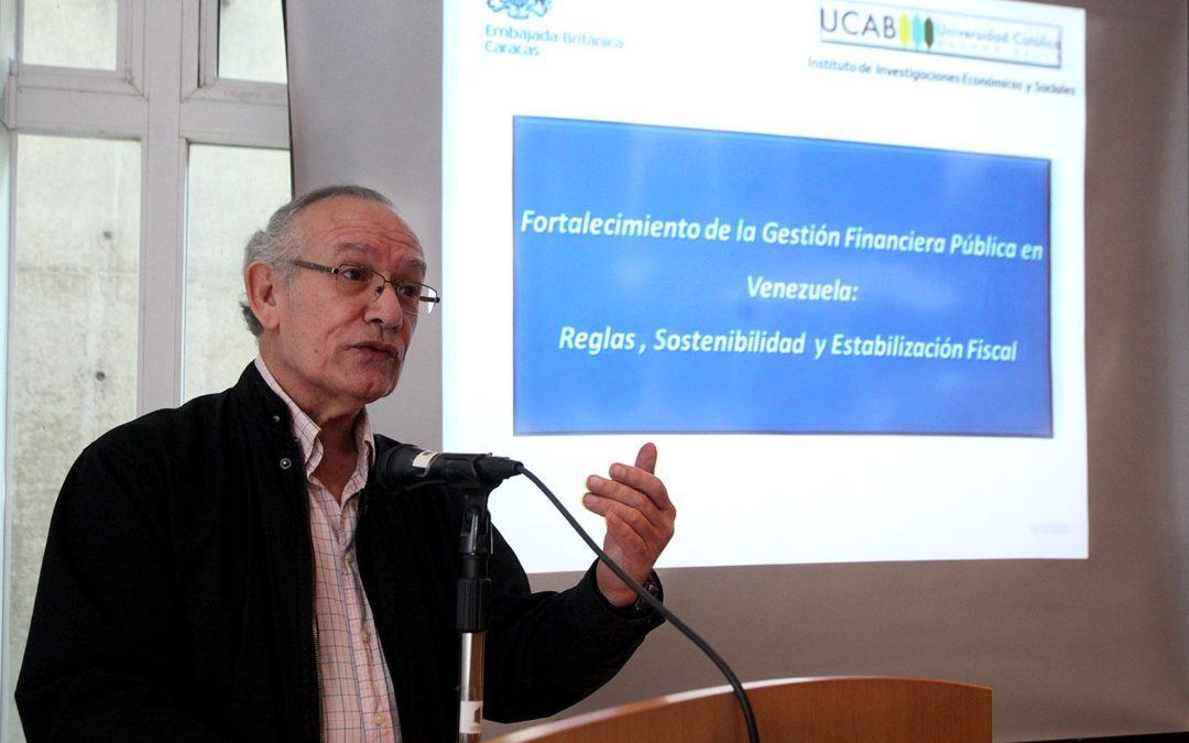 Expertos de la UCAB diseñaron un sistema de reglas fiscales para la transición